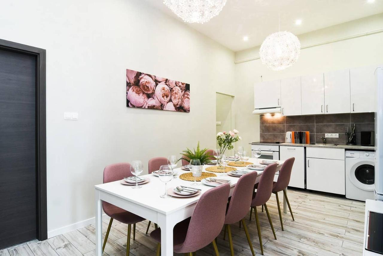 Ultra Central And Stylish Apartment With Ac Budapest Kültér fotó