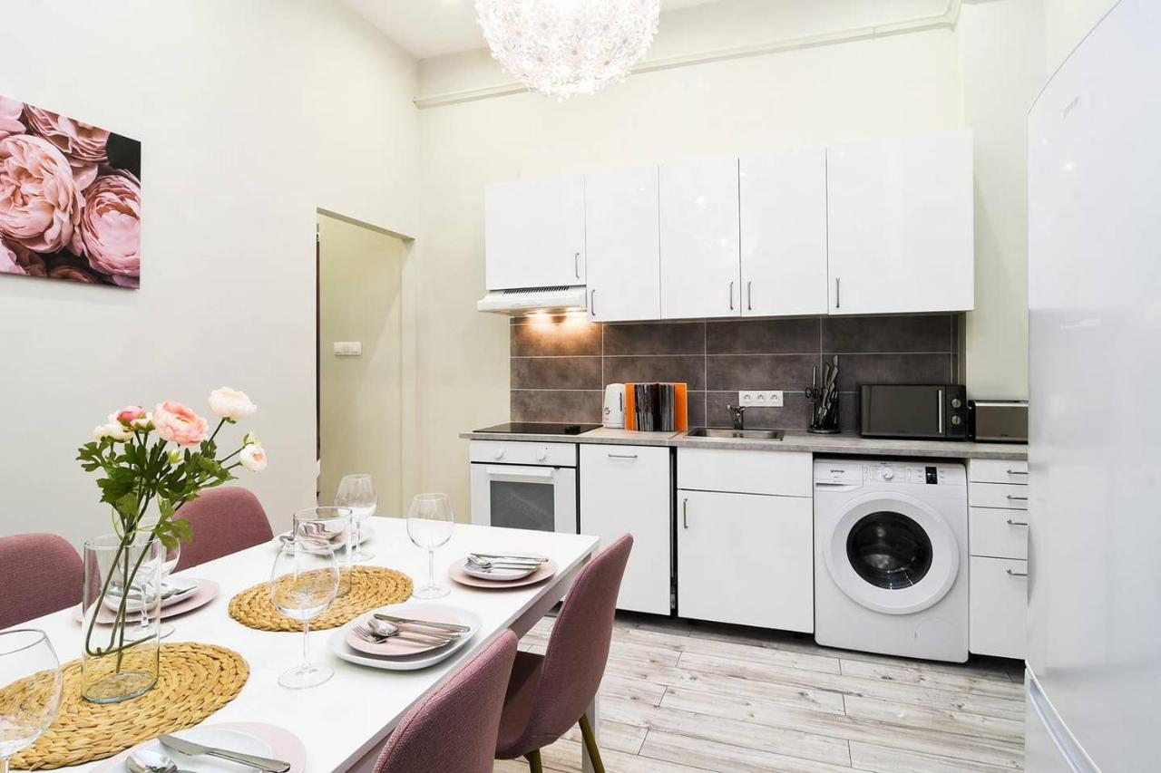 Ultra Central And Stylish Apartment With Ac Budapest Kültér fotó